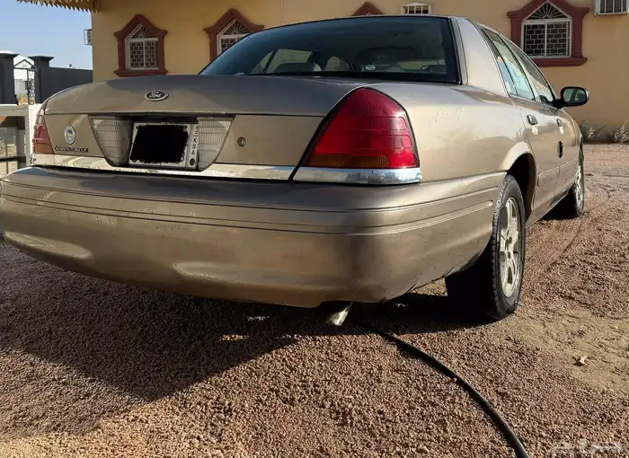 فورد فكتوريا 2001 2