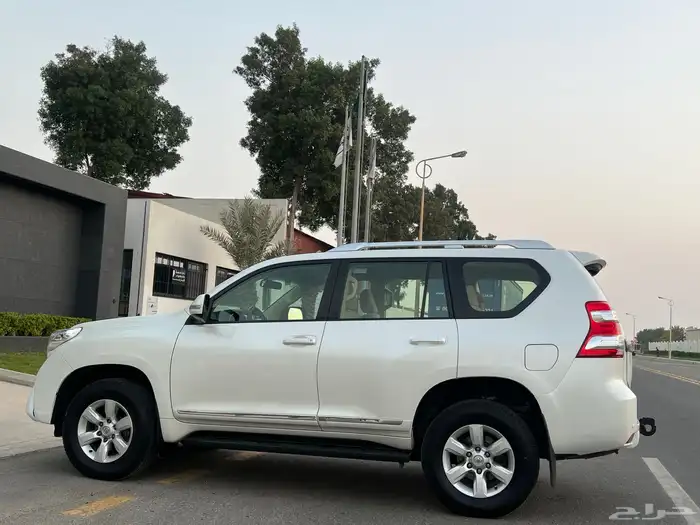 تويوتا برادو 2016 نص فل (سته سلندر ) بدي وكاله نظيف جدا 16