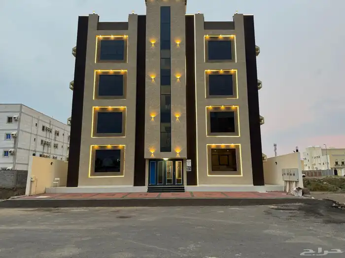 شقه فاخره للبيع جيزان حي السويس 1