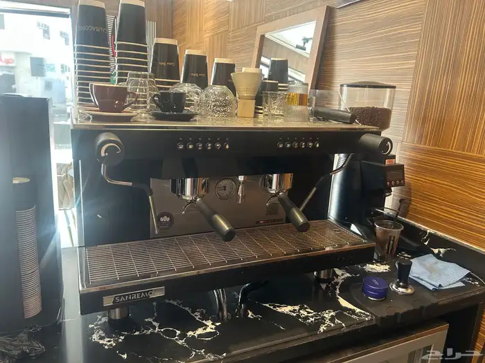 ادوات كوفي نظيفة جدا على الشرط 17