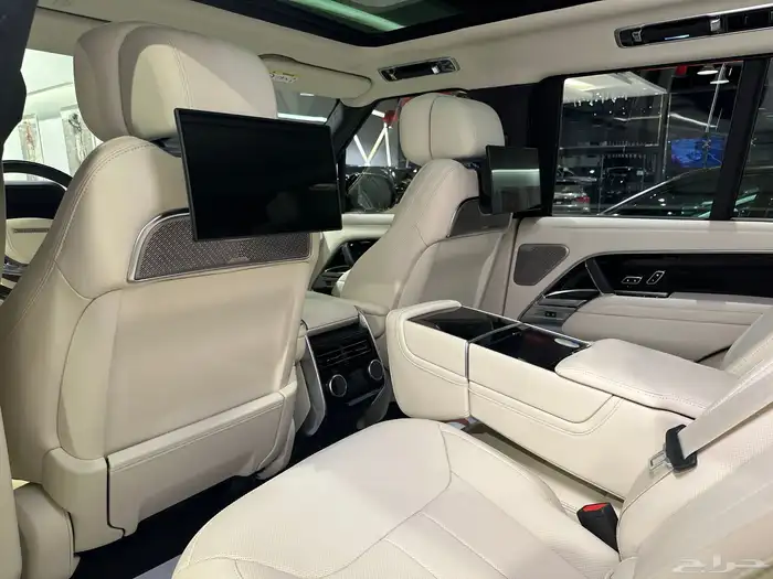 رينج روفر Vogue Autobiography موديل 2025 جديد وارد خليجي 6