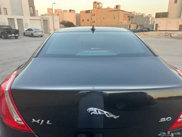 جاكوار XJL ممشى قليل 16