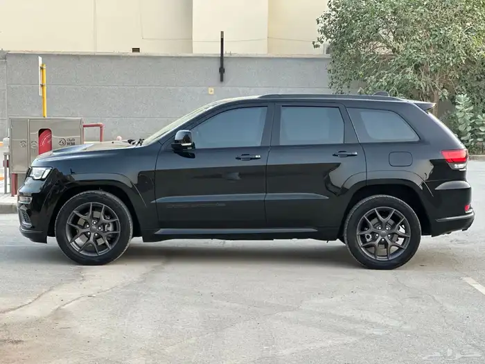 شروكي جراند Sكامل العداد 81 الف فقط 2020(شبه الجديد) 3