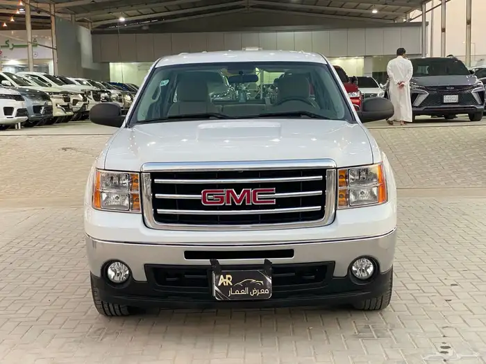 جي ام سي سيرا مخزن 2