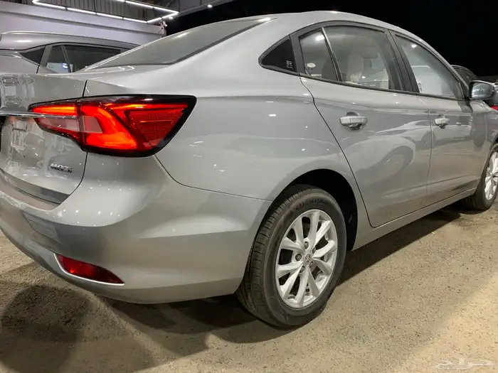 ام جى 5 mg 5 2025 ستاندر بأفضل سعر للجديد 3