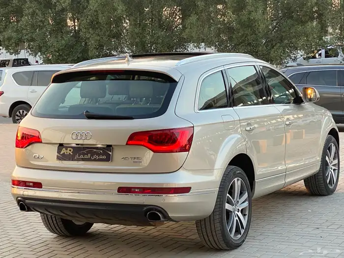 اودي Q7 8
