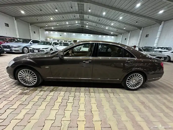 مرسيدس S500 موديل 2011 فل كامل 4