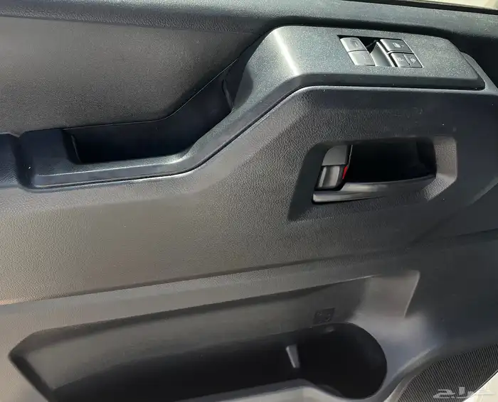 تويوتا باص هايس 13 راكب بنزين موديل 2019 9