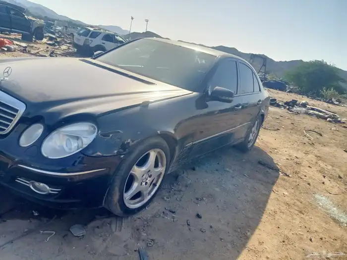 سياره مرسيدس w211 E280 بنوراما موديل 2009 البيع قطع غيار فقط 3