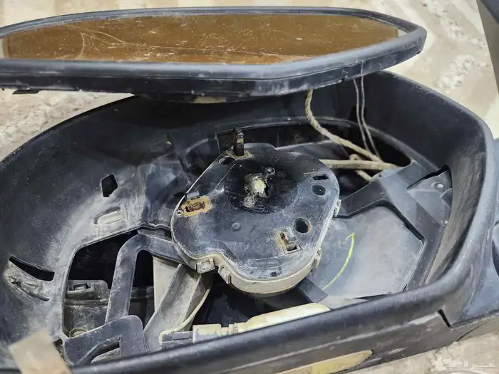 للبيع مرايه جمس يوكن وكاله يسار 0