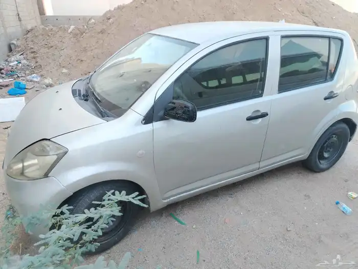 سياره ديهاتسو سيريون موديل 2008 مكيف شغال وإقتصاديه في الوقو 2