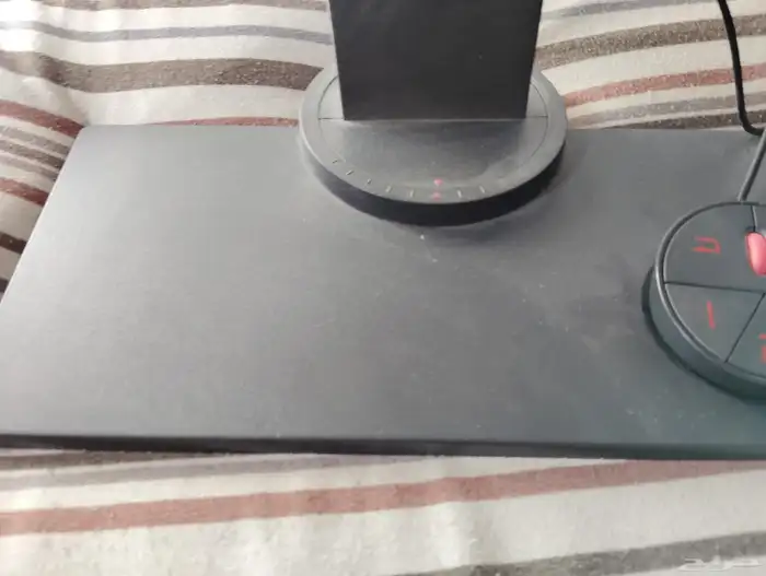 شاشة قيمنق FHD 1080P 240HZ نظيفه 4