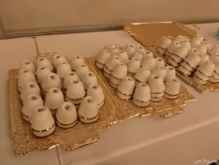 قهوجيا صبابين رجال ونساء 0