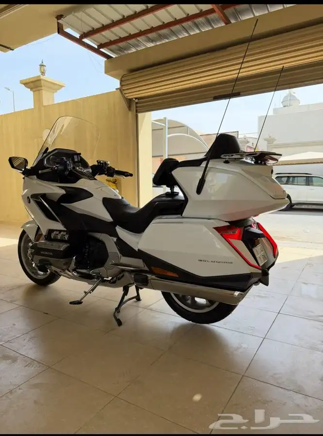 قولد 2019 سعودي قير عادي ممشى 35 الف 2