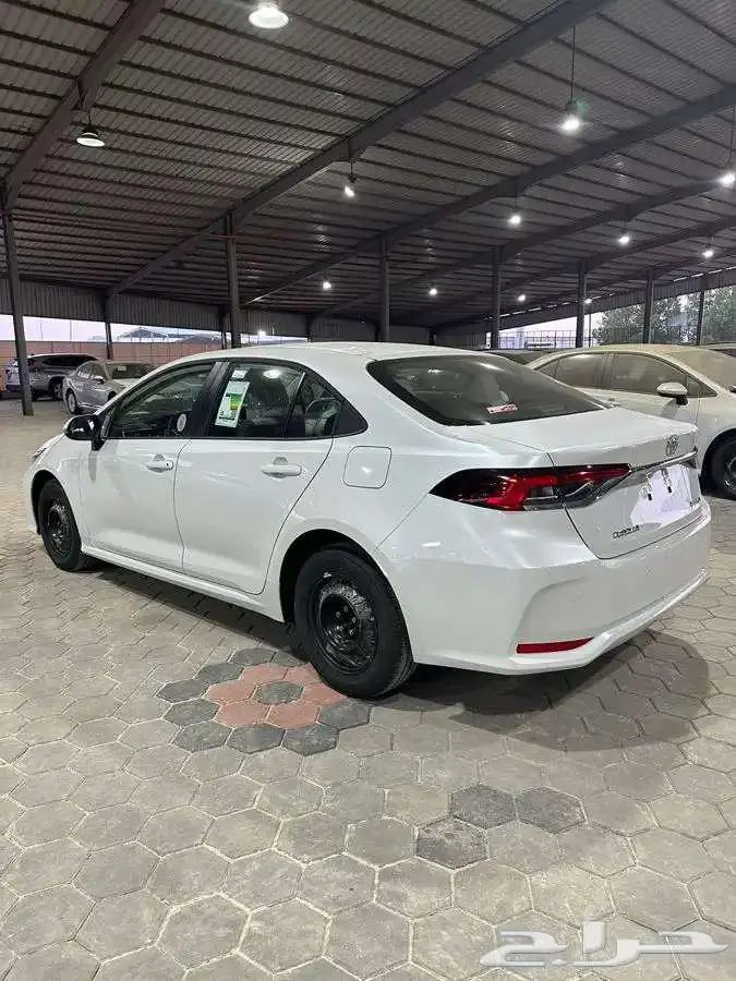 تويوتا كورولا استاندر ماكينة2.0 موديل 2025 2