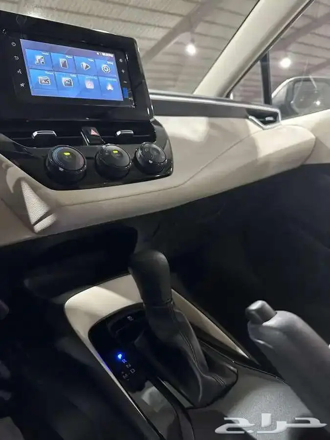 تويوتا كورولا استاندر ماكينة2.0 موديل 2025 12