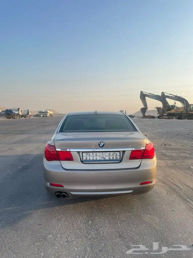 بي ام دبليو 730 il بدون تيربو 2012 3