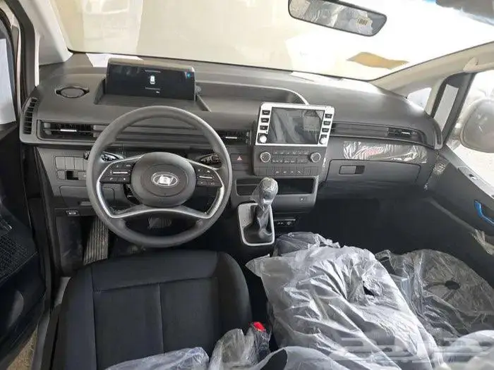 هيونداي ستاريا 9 راكب ديزل 2025 1