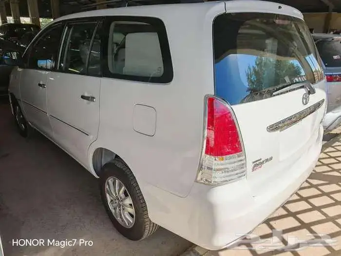 اينوفا مستعملة موديل 2011 جير توماتيك بنزين 5