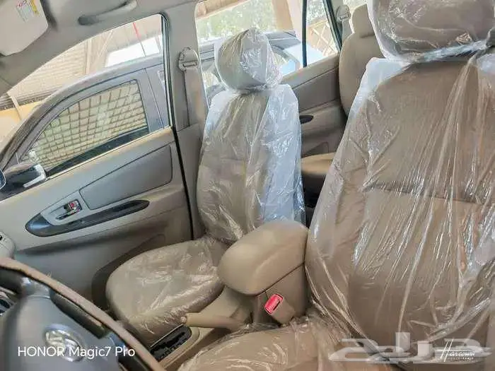 اينوفا مستعملة موديل 2011 جير توماتيك بنزين 14