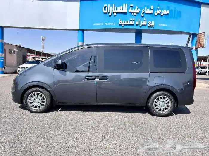 ستاريا ديزل 2022 بطاقة جمركية 11 مقعد استيراد كوريا 1