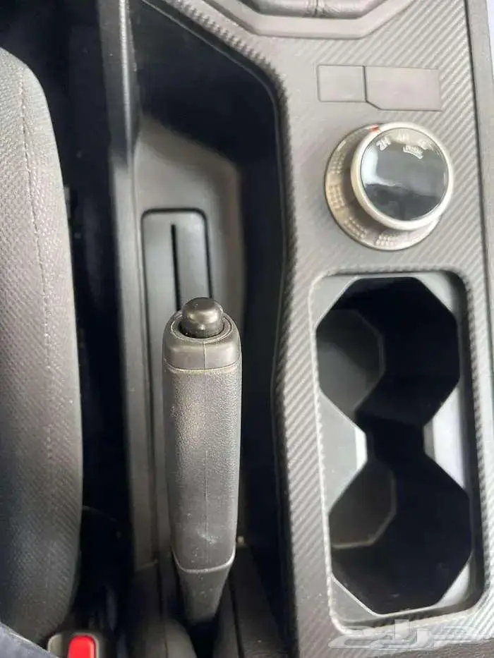 ميتسوبيشي L200 GL 2024 قير عادي ديزل دبل 9