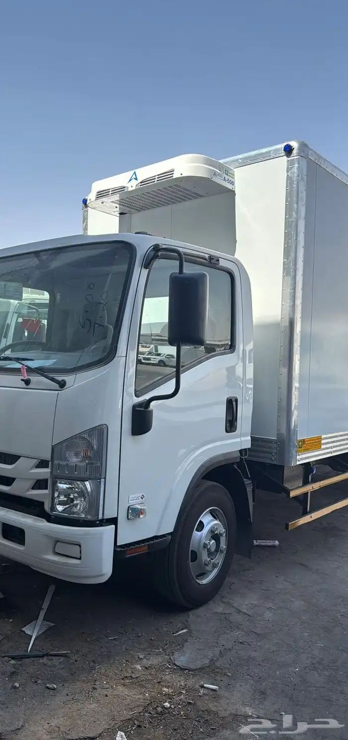 تاجير دينا ايسوزو 2025 ثلاجة تبريد للايجار 5 طن 0