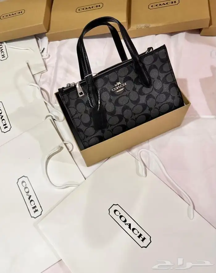 شنط ماركات مختلفه درجه اولى وهاي كوليتي عرض نهاية السنه 1