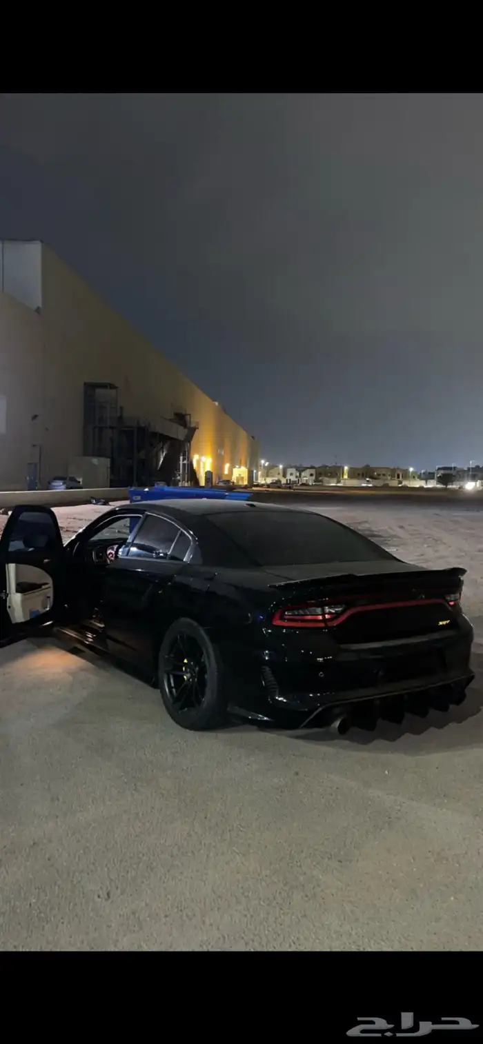 للبيع تشارجر 2016 0