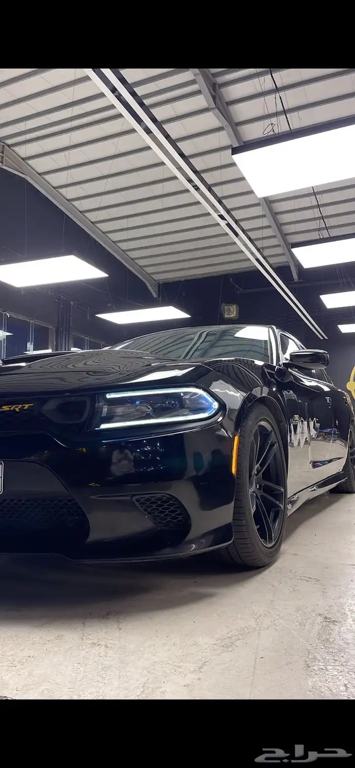 للبيع تشارجر 2016 4