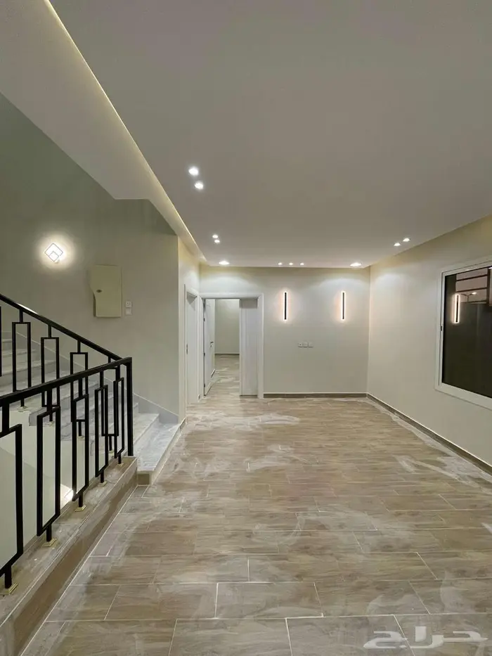 للبيع فيلا سكنية بعنيزة حي الملك فهد 678 14