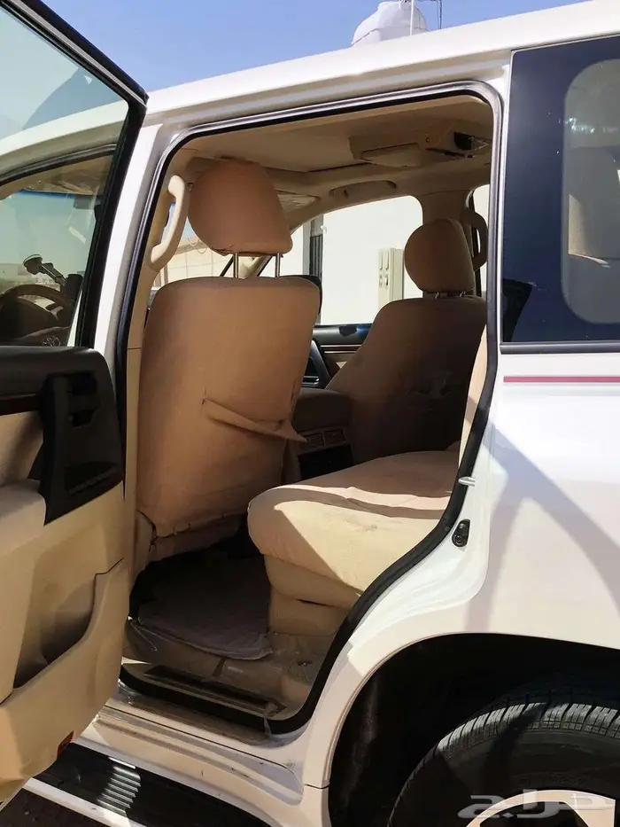 تويوتا جي اكس ار 2017 وكاله عداد 93000كم 13