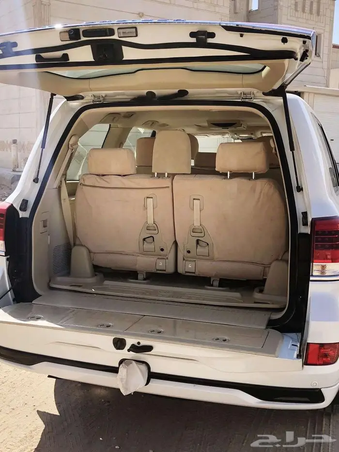 تويوتا جي اكس ار 2017 وكاله عداد 93000كم 11