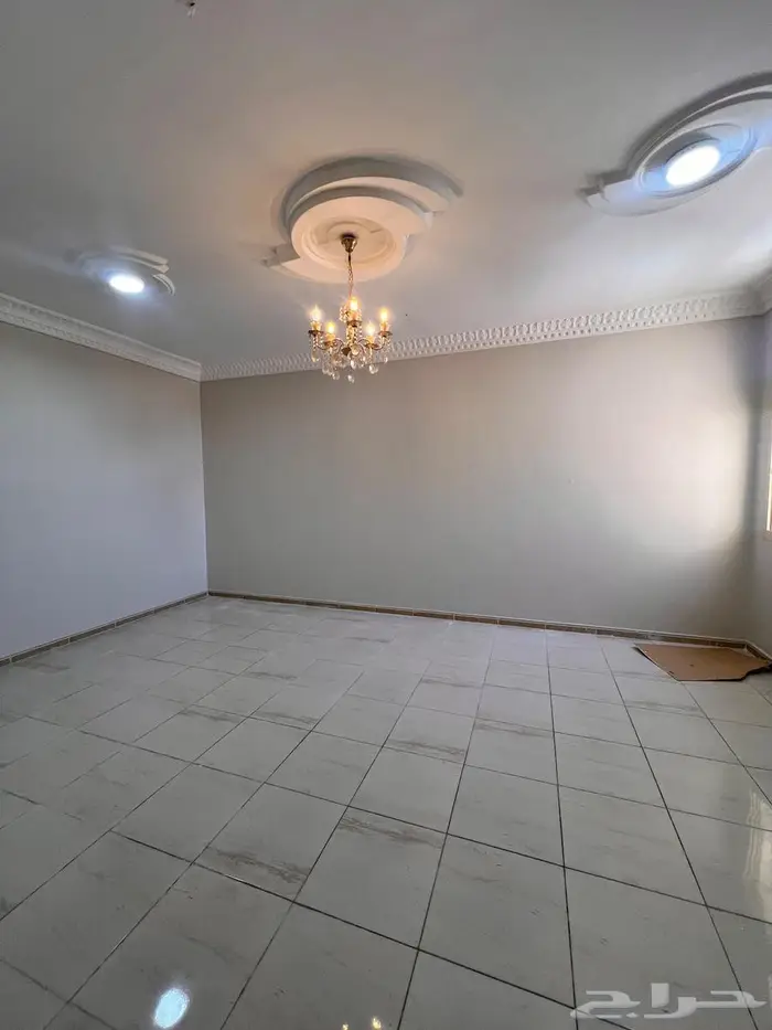 شقة ملحق للايجار لعائلة صغيرة مخطط الشرق خلف قصر ذكري 8