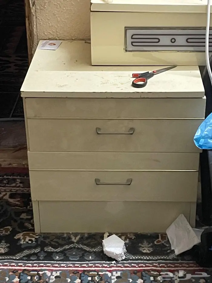 دولاب تسريحه و 2 كوميدينه مجانا اليوم 0