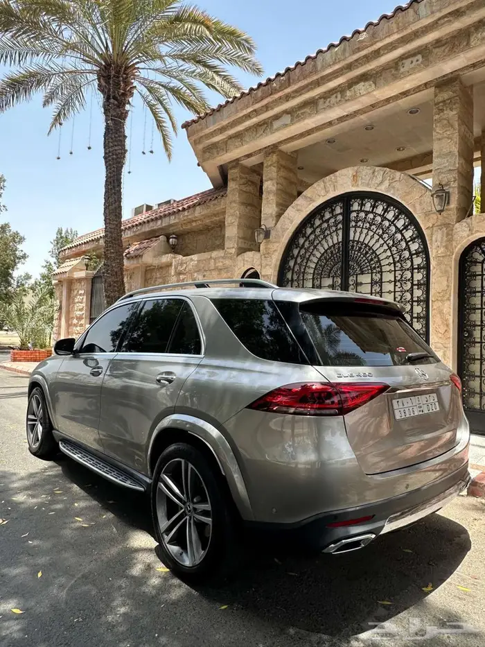 مرسيدس gle نظيف جدا للبيع 10