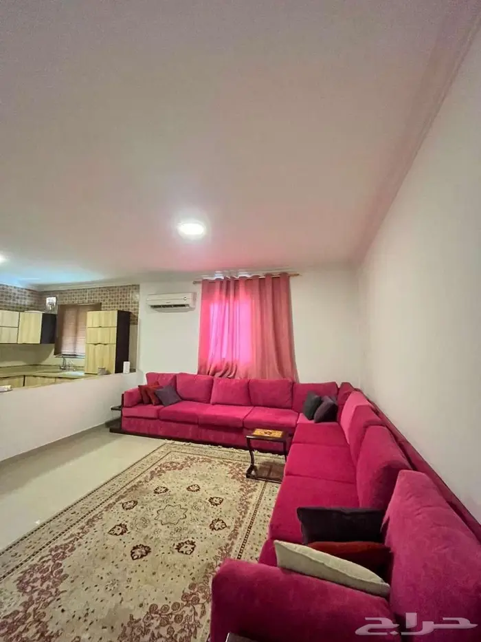 شقه فاخرة للبيع حي الياسمين   موقع مميز وسعر مميز 4