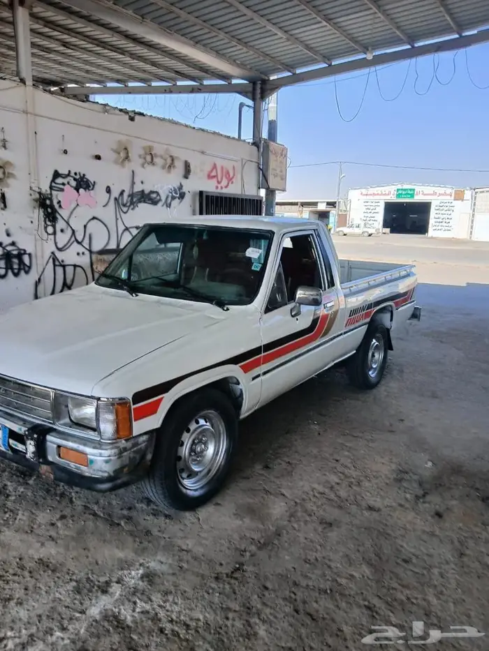 هايلوكس 87 نظيفة 3