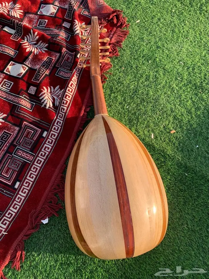 عود صناعه مصر عود تعليمي و صوته مطرب 4