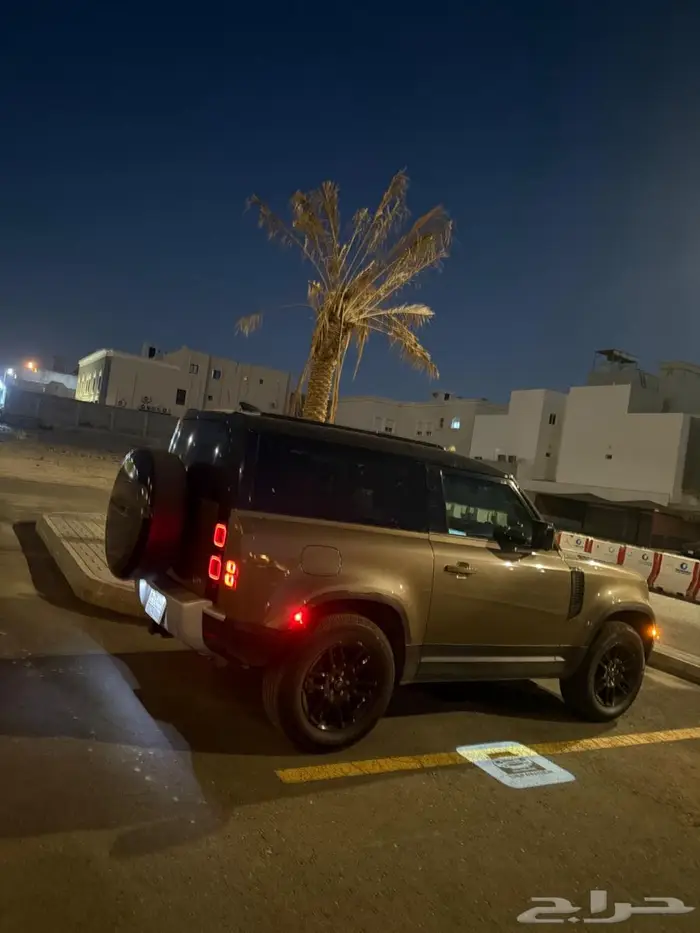 ديفندر V4 2023 مقاس 90 موكا بانوراما بطاقة جمركيه ب 245 24