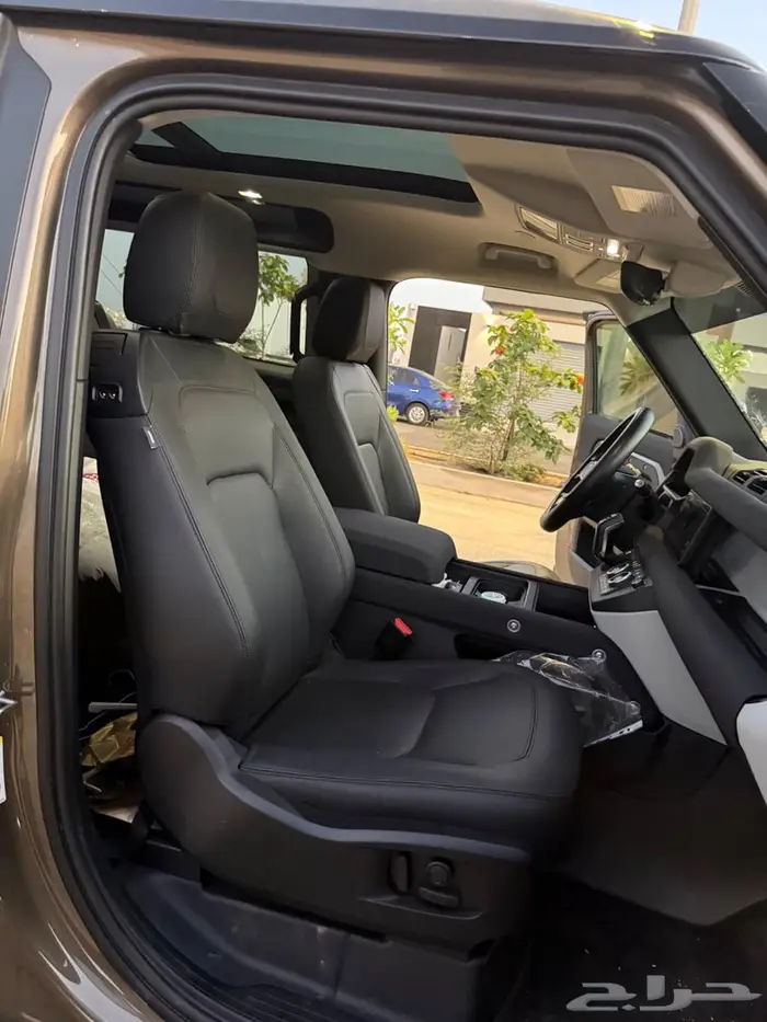 ديفندر V4 2023 مقاس 90 موكا بانوراما بطاقة جمركيه ب 245 22