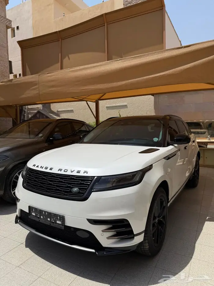 رنج روفر فيلار 2025 بلاك اديشن 0