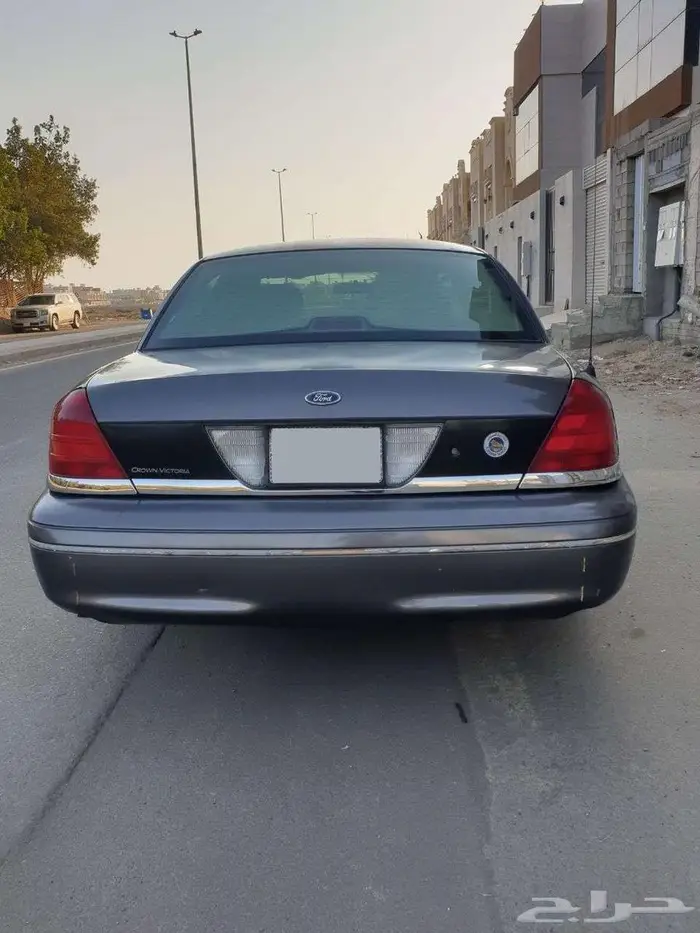 فورد كراون فكتوريا 0