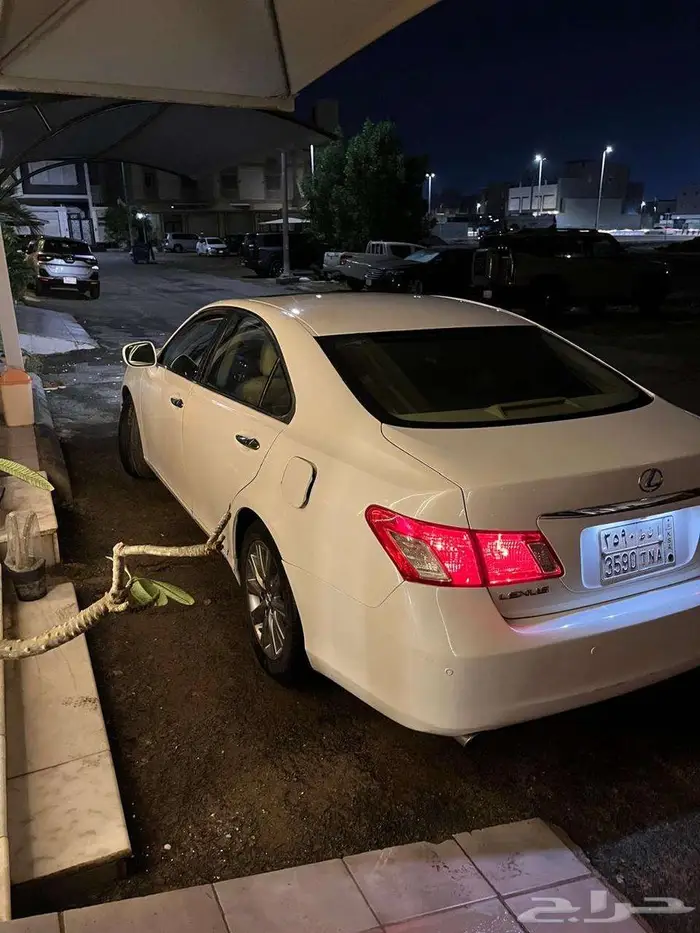 لكزس ES350 موديل 2009 8