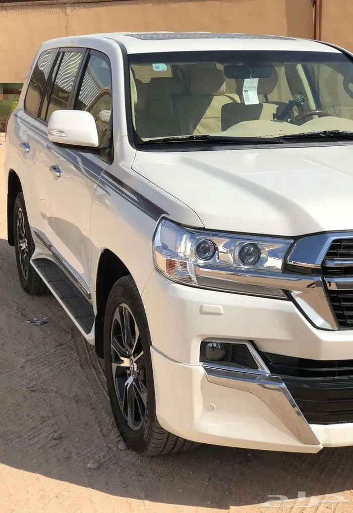 تويوتا جي اكس ار 2017 وكاله عداد 93000كم 6