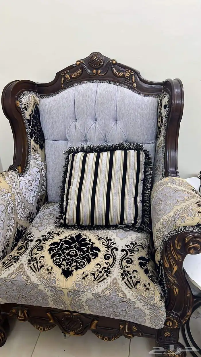 كنب كلاسيك روعه شبه جديد 0