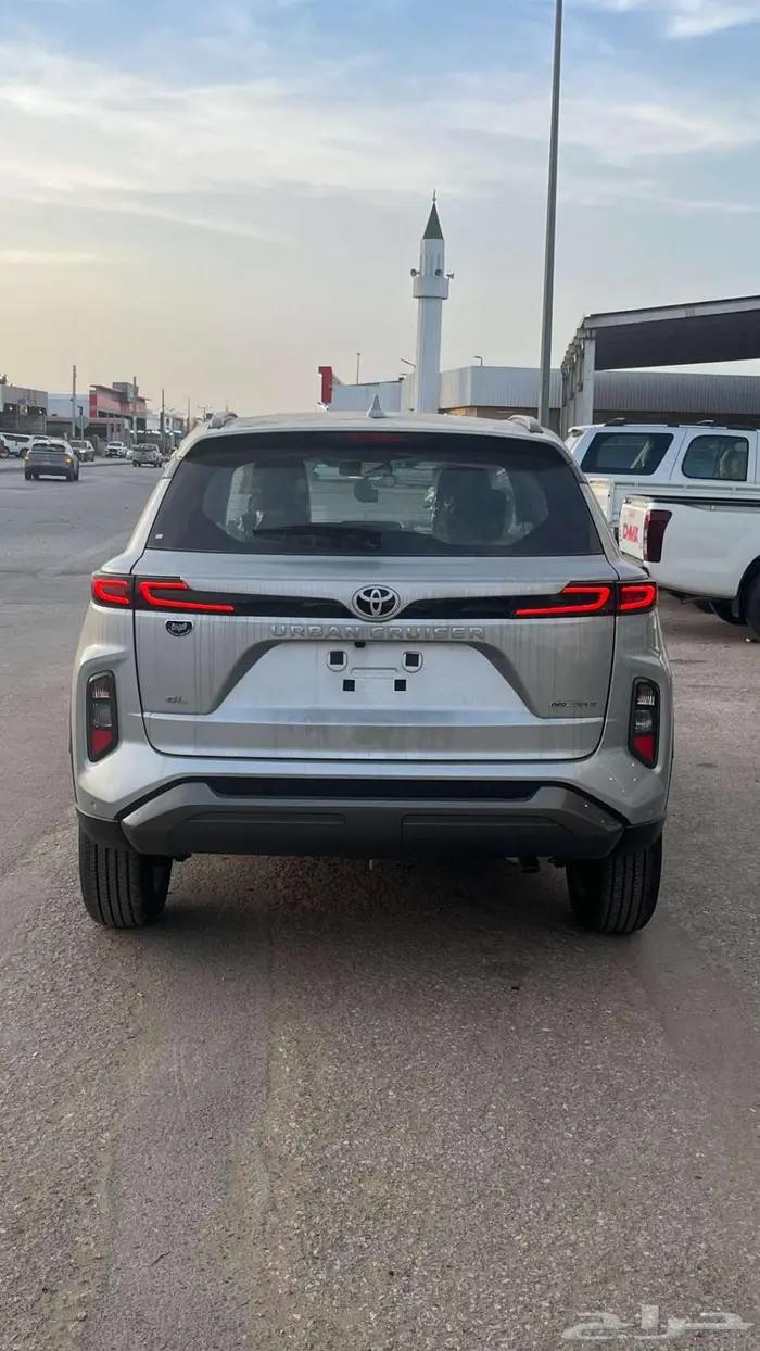 تويوتا اوربان كروزر جي ال 2026 7