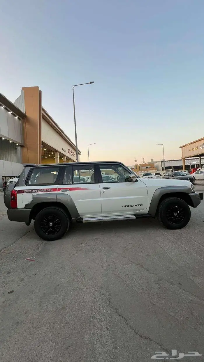 نيسان باترول سوبر سفاري موديل 2020- معرض خلف للسيارات 3