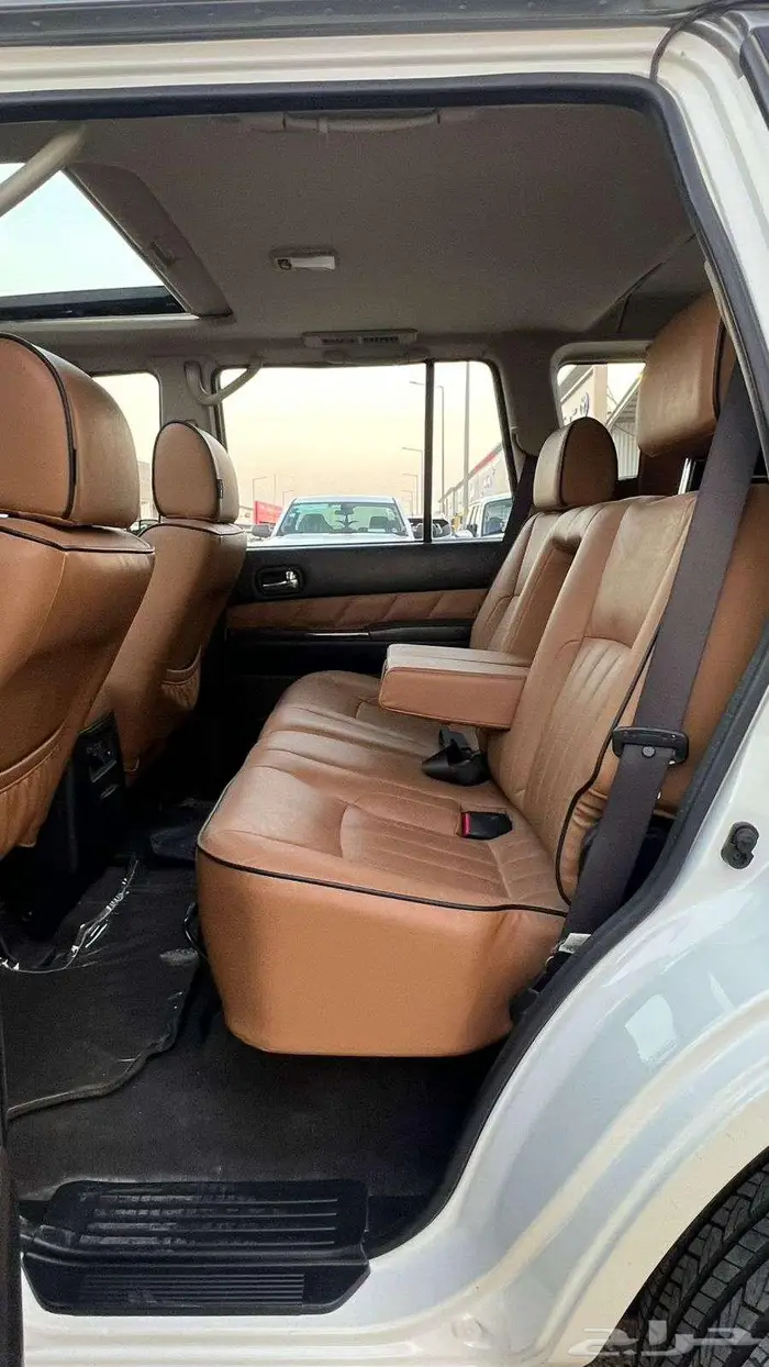 نيسان باترول سوبر سفاري موديل 2020- معرض خلف للسيارات 8