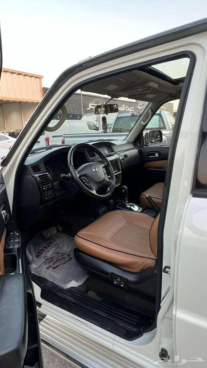 نيسان باترول سوبر سفاري موديل 2020- معرض خلف للسيارات 13